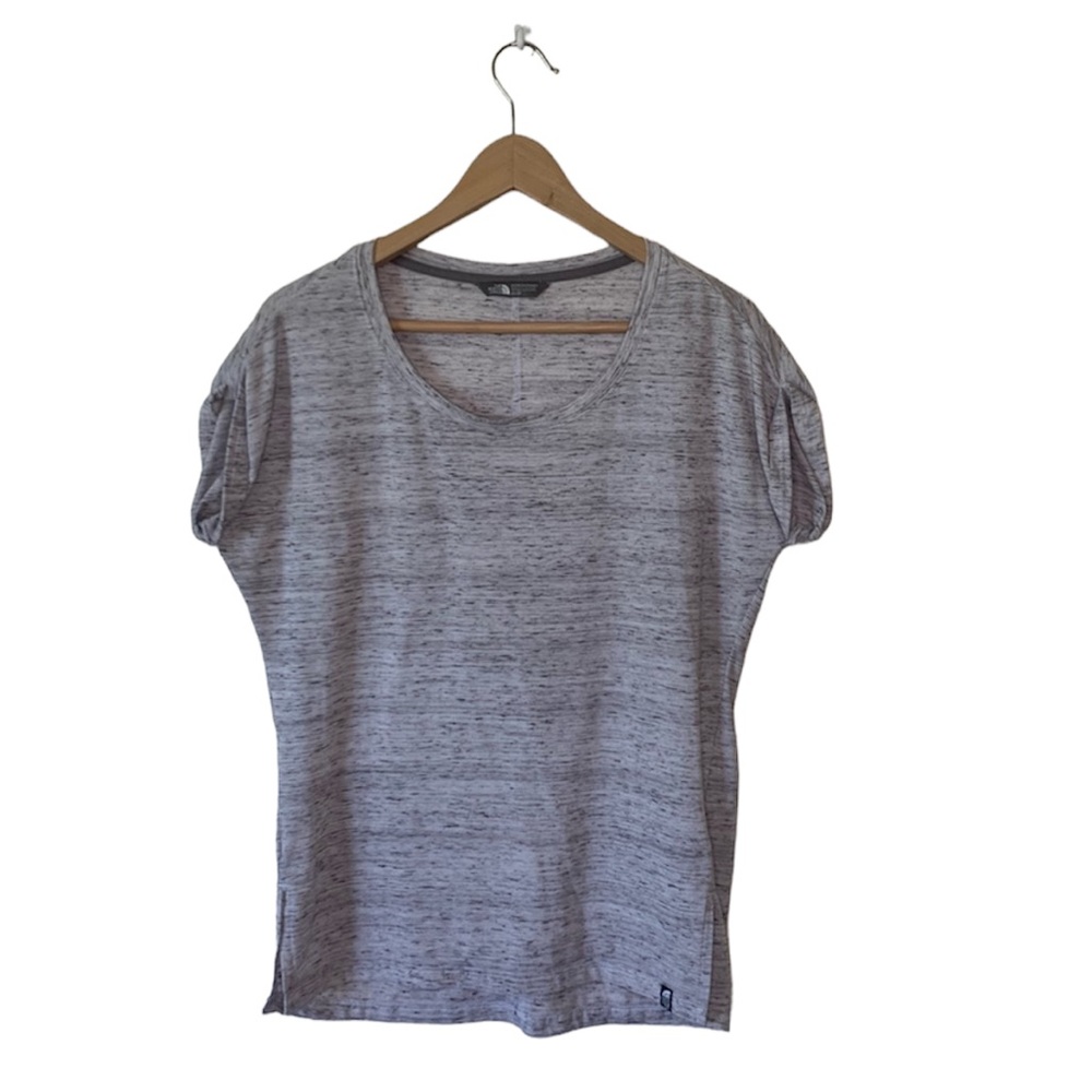 The North Face | Women's Short Sleeve Shirt | Scoop Neck | Gray | XS